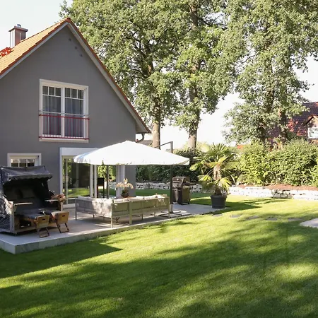 빌라 Haus Am Wald